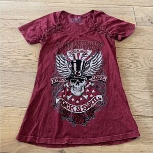 Affliction Live Fast Small Burgundy Skull Graphic Lace Up Shoulder Tee (782)